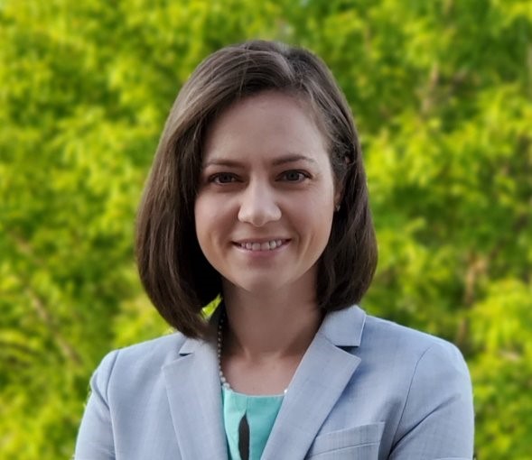 Becky Wacker Headshot